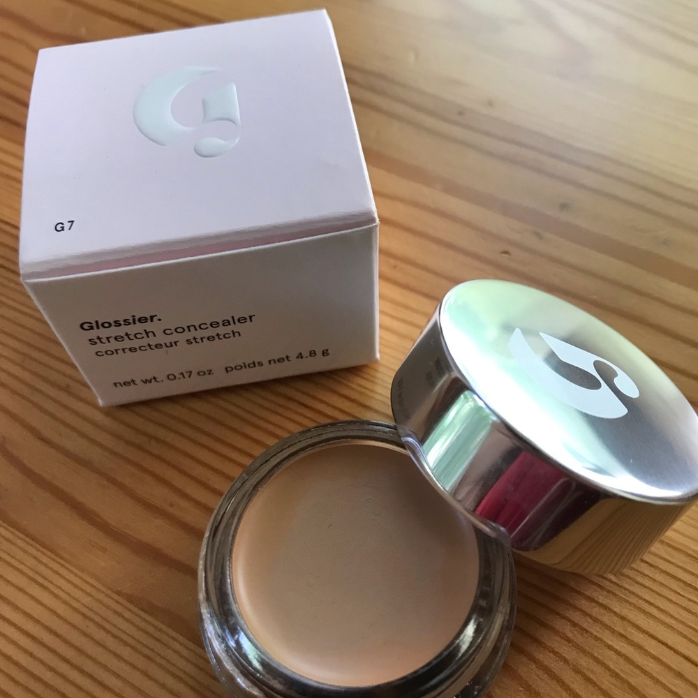 Glossier stretch concealer in G7